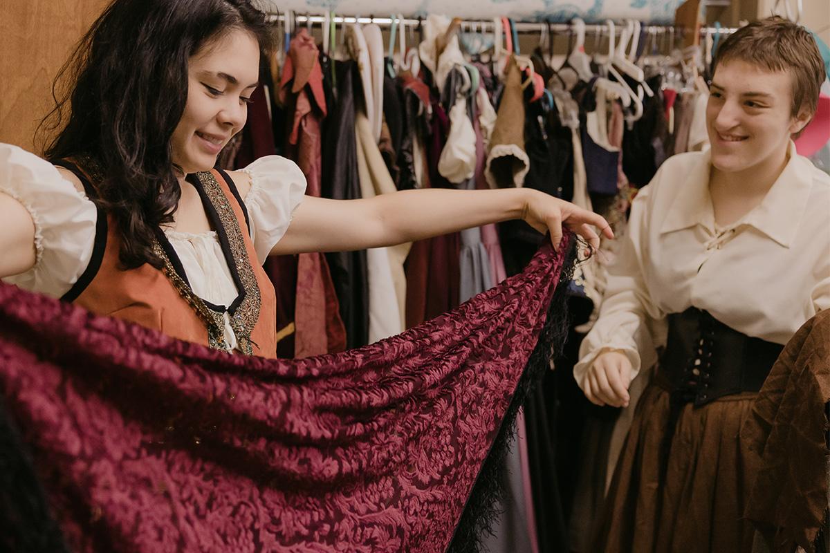 students from the Bachelor of Fine Arts in theatre getting dressed for a performance